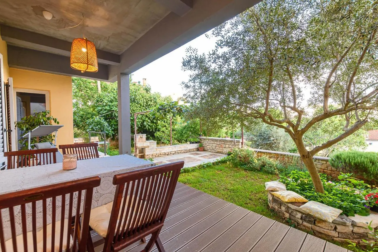 Apartment Macan, Beautiful Green Oasis Pula Croatia