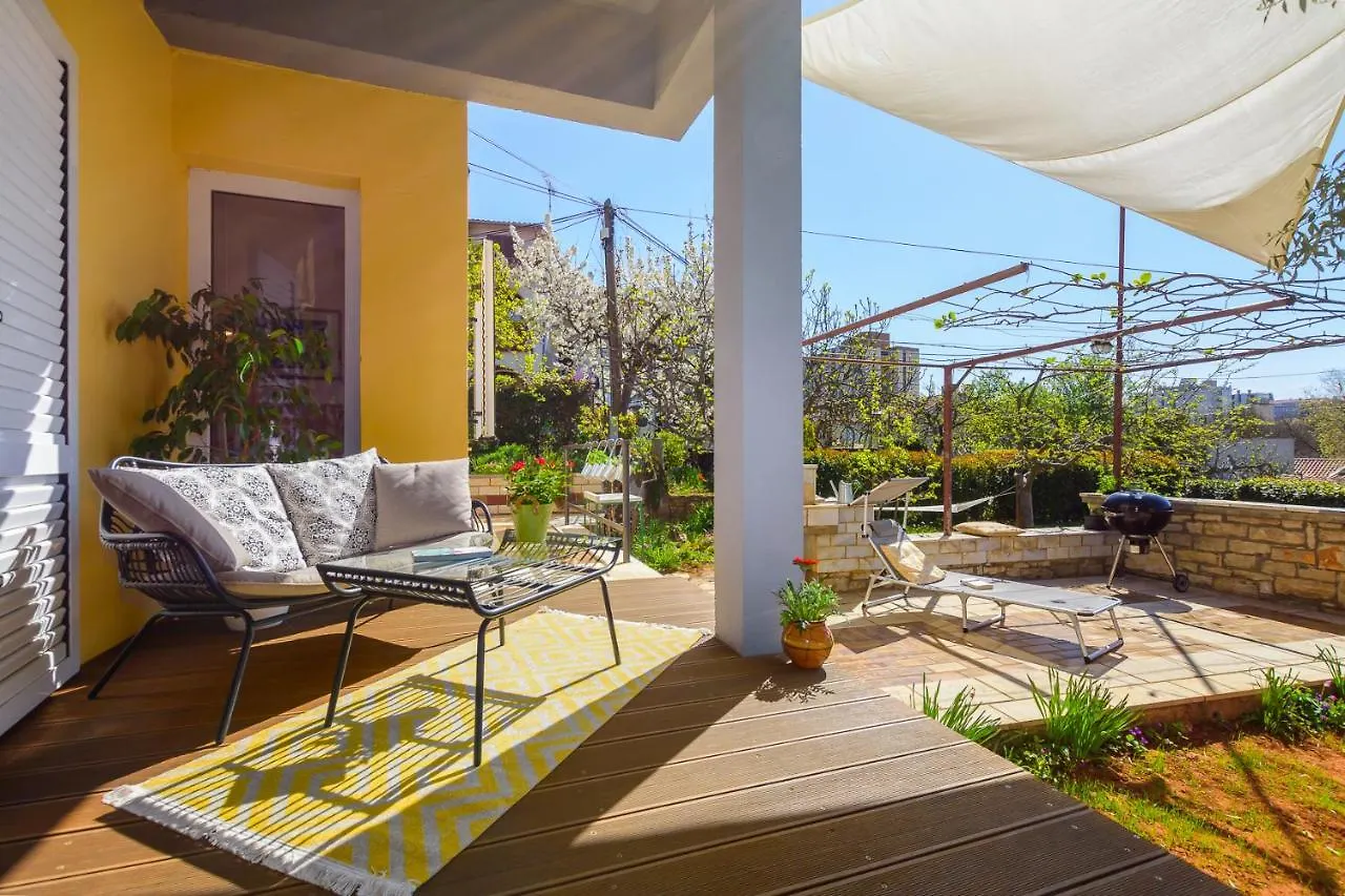 Apartment Macan, Beautiful Green Oasis Pula