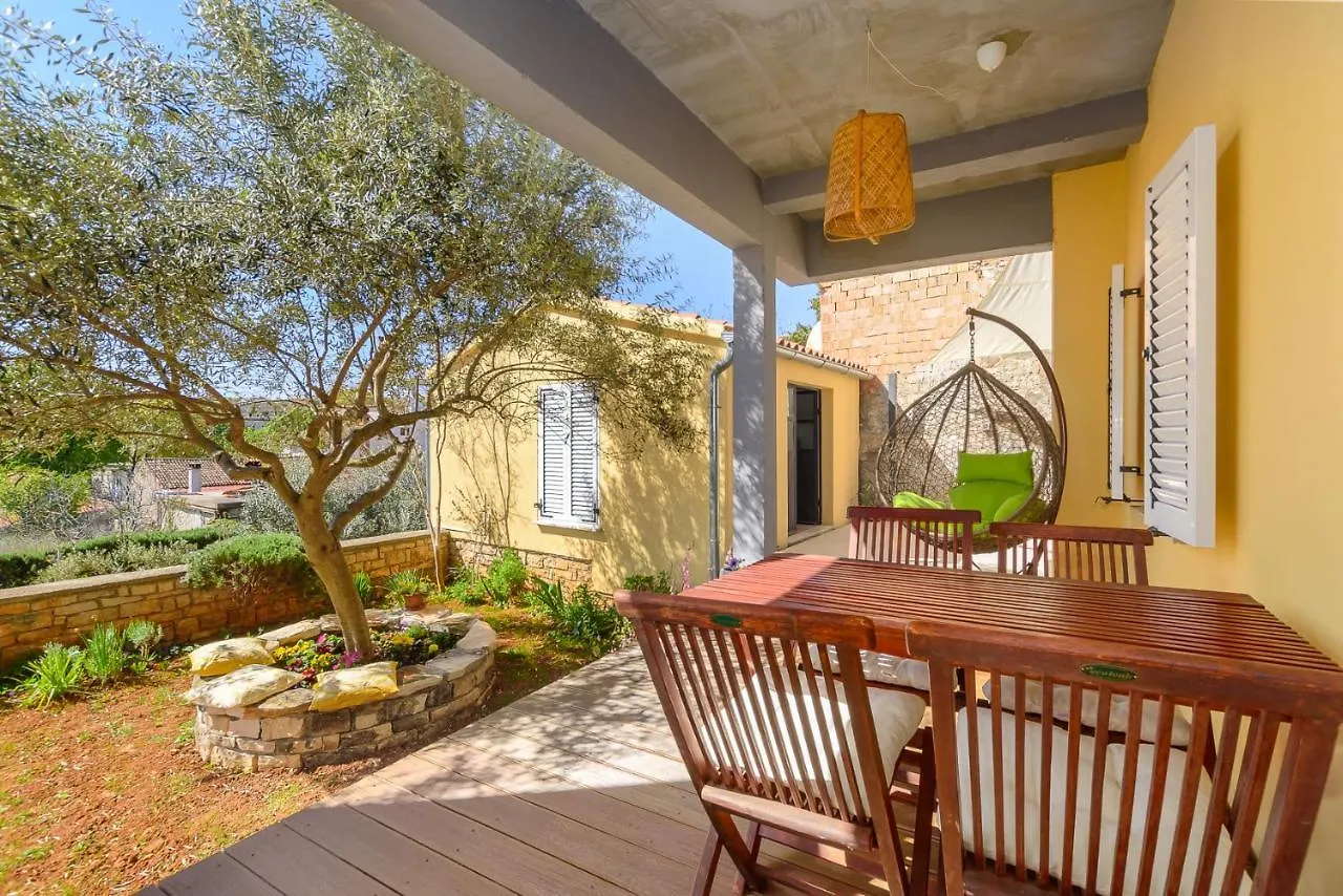Apartment Macan, Beautiful Green Oasis Pula
