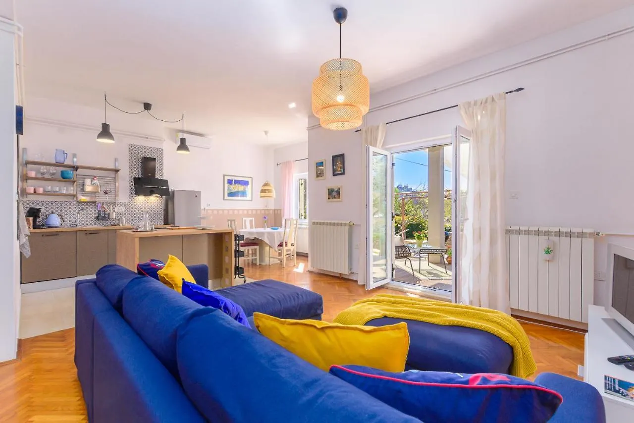 Apartment Macan, Beautiful Green Oasis Pula
